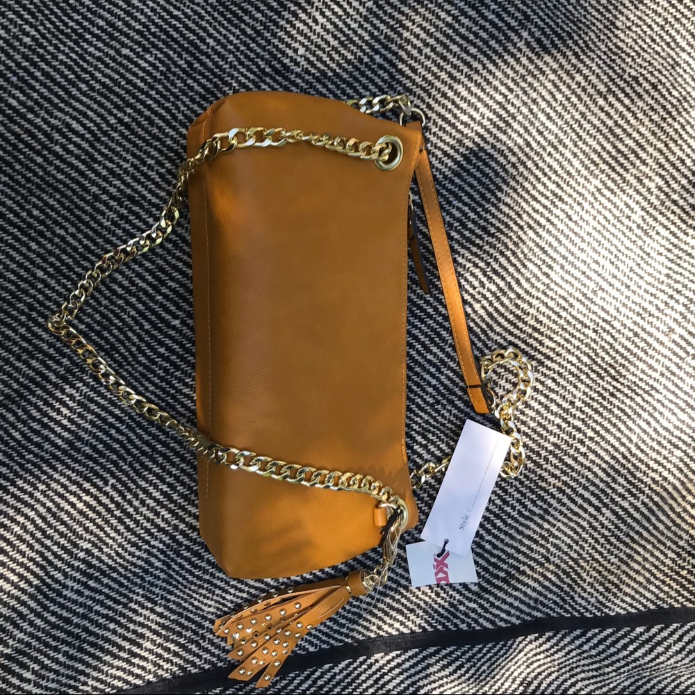 La Diva Mustard color purse